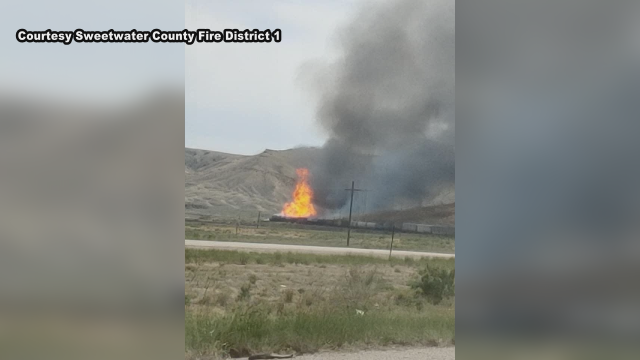 You are currently viewing Derailed train cars spark fire in WY