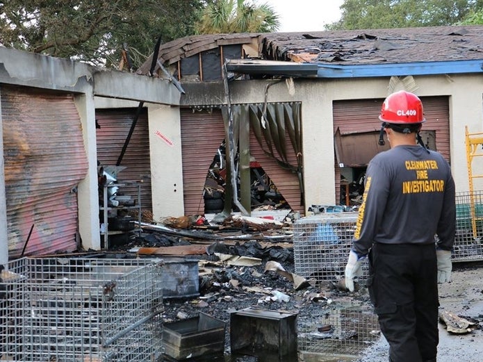 You are currently viewing FL fire destroys 18 storage units, prompts evacuations