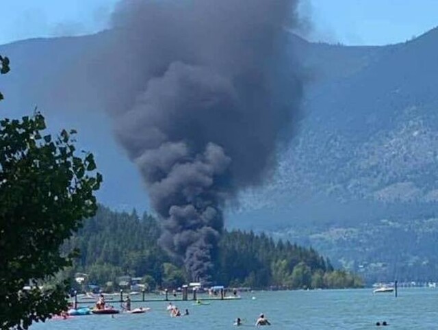 You are currently viewing Waterfront blaze starts at marina on Shuswap Lake