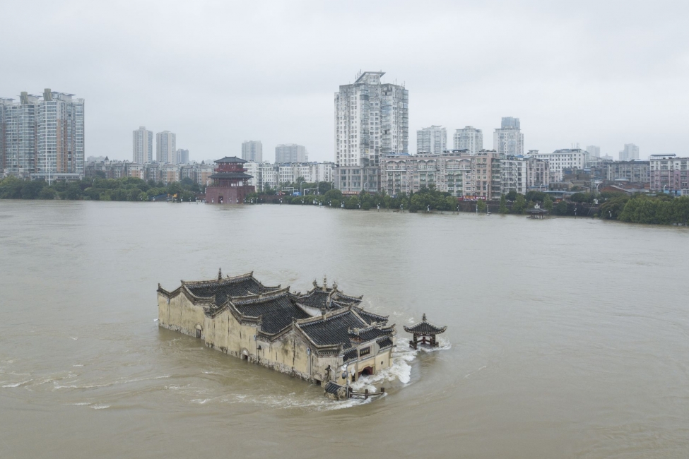 You are currently viewing Yangtze River continues to flood causing devastating destruction