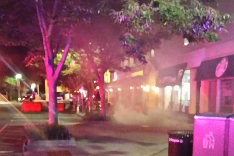 You are currently viewing Downtown Summit goes without power after underground electrical fire