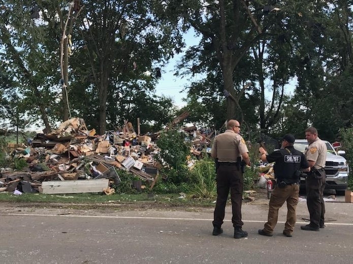 You are currently viewing Three injured in home explosion in Illinois