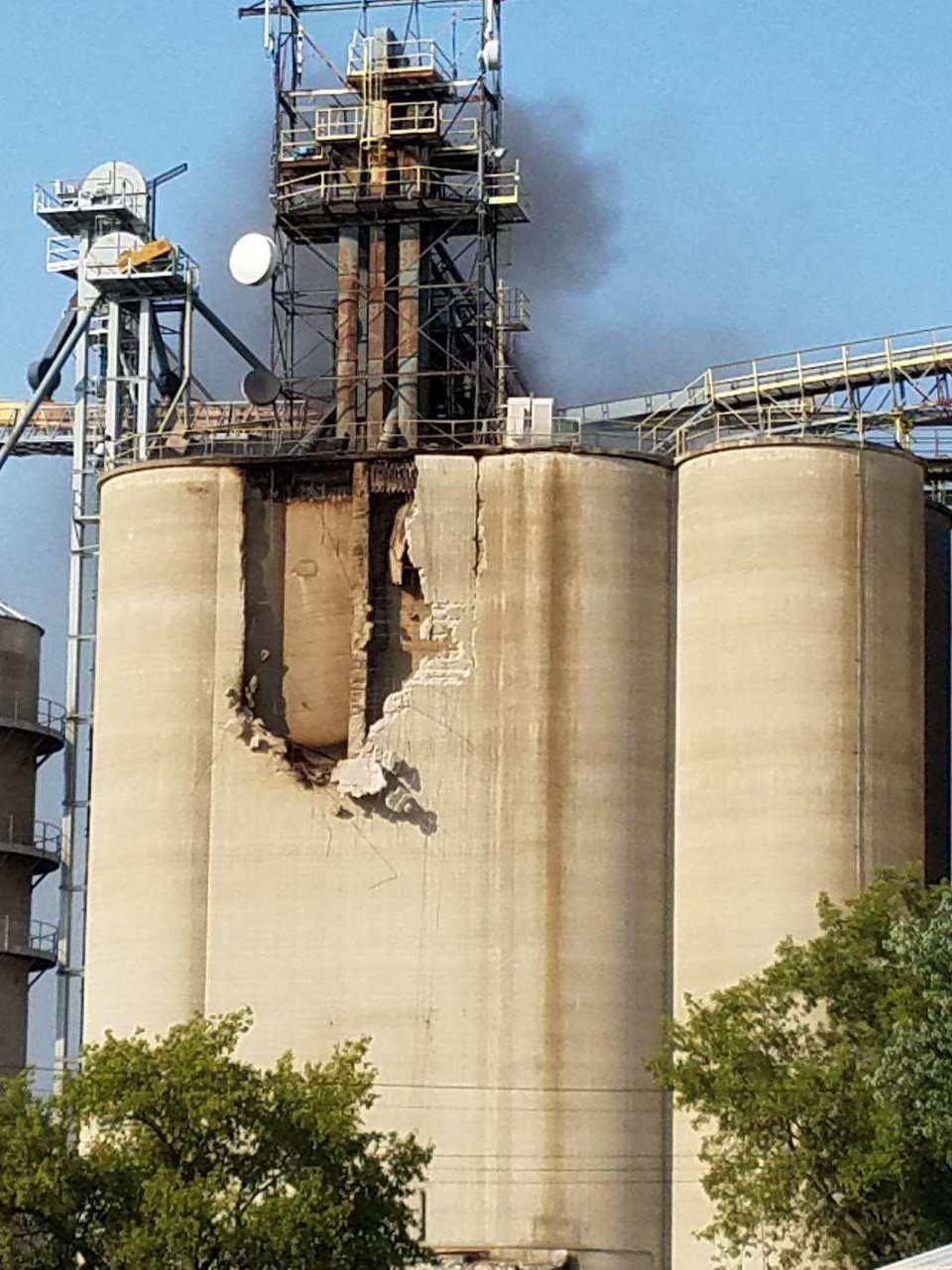 You are currently viewing One month after grain elevator explosion, facility predicts fresh start