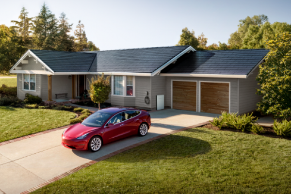 You are currently viewing Tesla makes deal to begin making solar panels