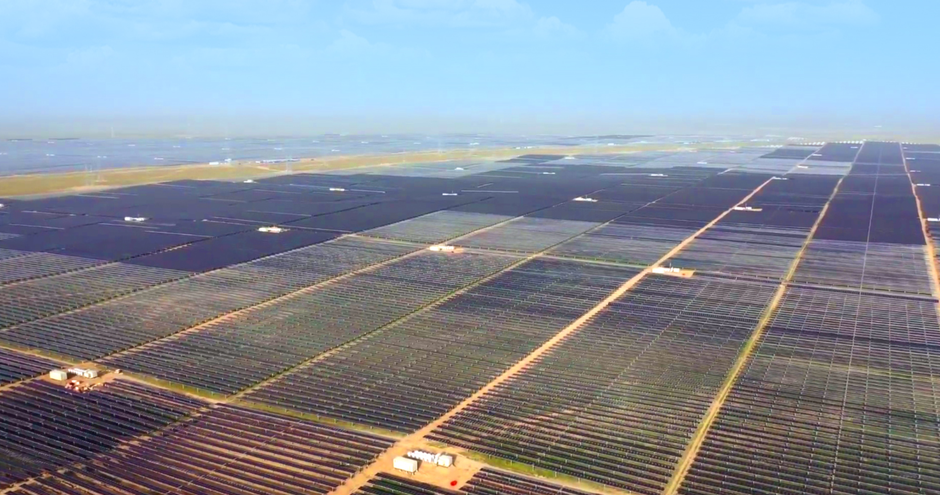 You are currently viewing China’s largest ever solar farm goes live on grid